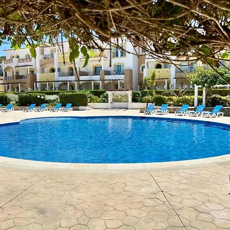 別荘 Casa Da Areia, Three Bedroom By The