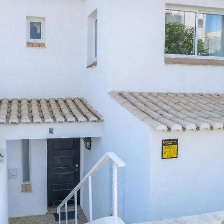 Casa Da Areia, Three Bedroom By The Holiday home *
