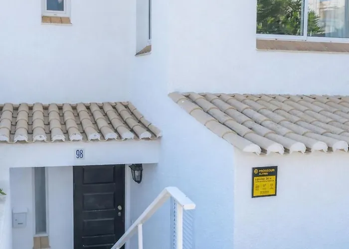 Casa Da Areia, Three Bedroom By The Semesterbostad *